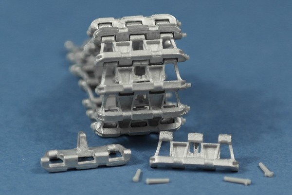 MTL-35009  траки наборные  Tracks for Pz.Kpfw.III , Pz.Kpfw.IV 1940-41 400 mm Early  (1:35)
