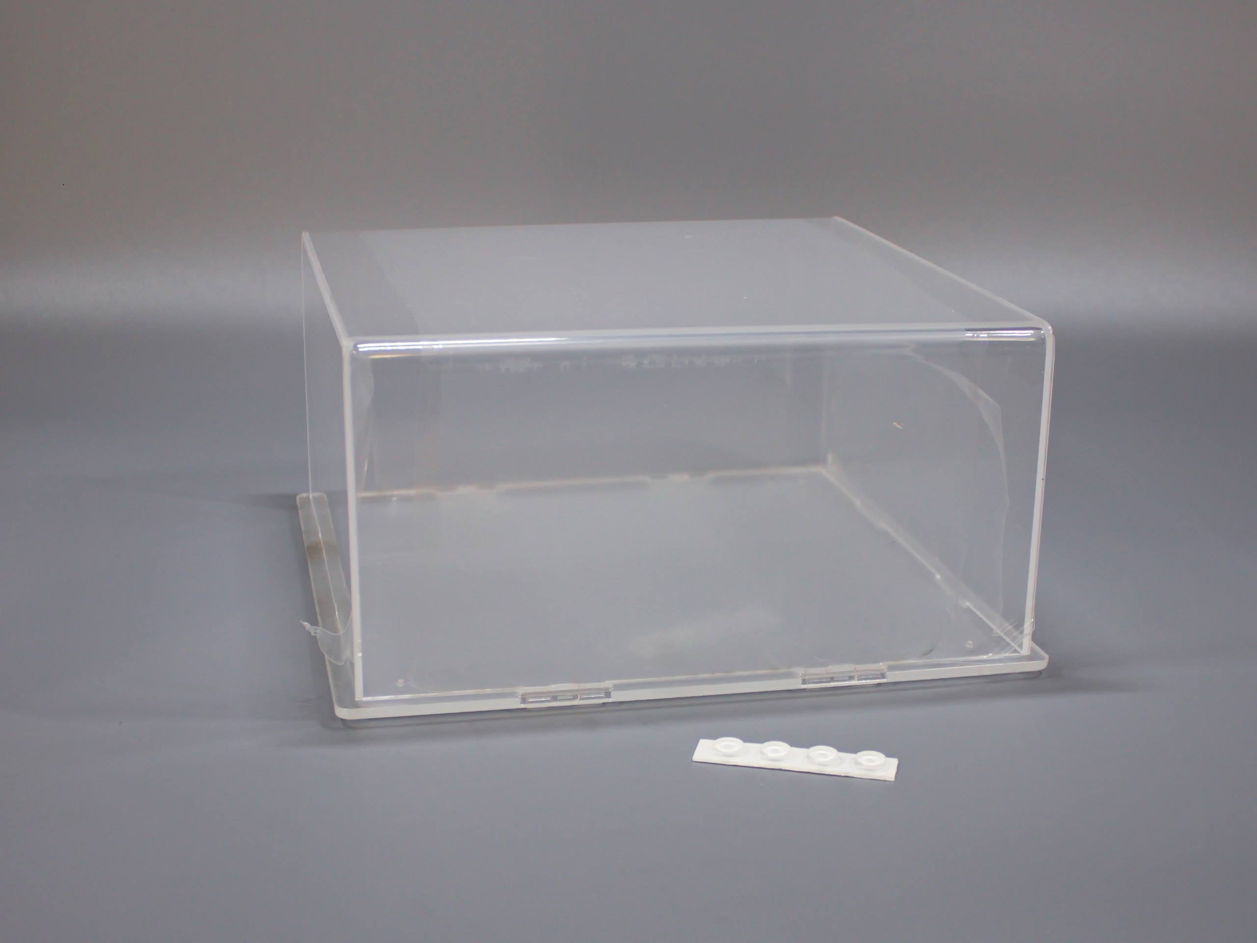 LCB003  футляры/боксы для хранения моделей  Бокс акриловый 200х200х100