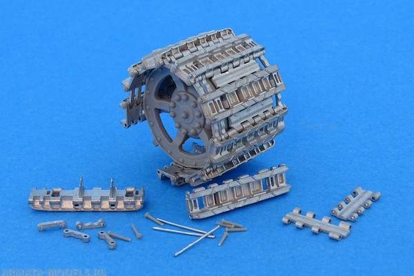 MTL-35096  траки наборные  Tracks for PzKpfw VI Ausf. B Kingtiger Type I   (1:35)