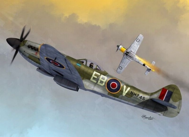 72096  авиация  Spitfire Mk.XIV C/E bubbletop  (1:72)