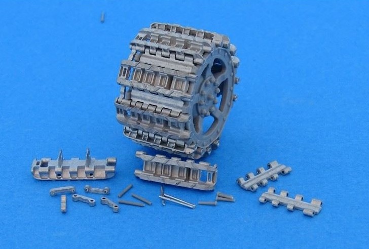 MTL-35093  траки наборные  Tracks for Panther II, Tiger II transport track  (1:35)