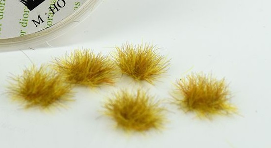 30138  материалы для диорам  Кочки травы, золотая осень, 6мм/50шт.