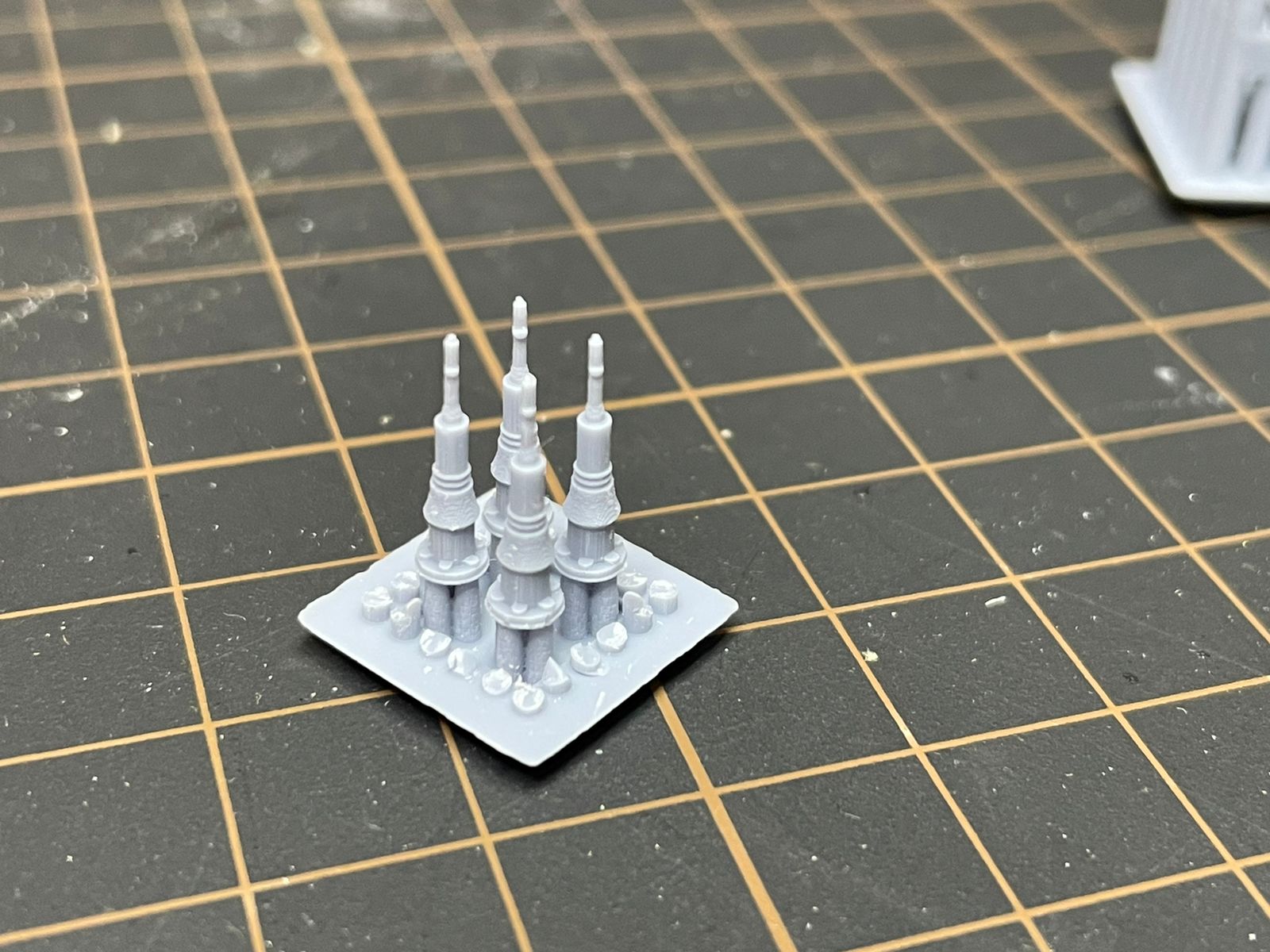 MM35301  дополнения из смолы  Антенный ввод Р-168 (4 шт)  (1:35)