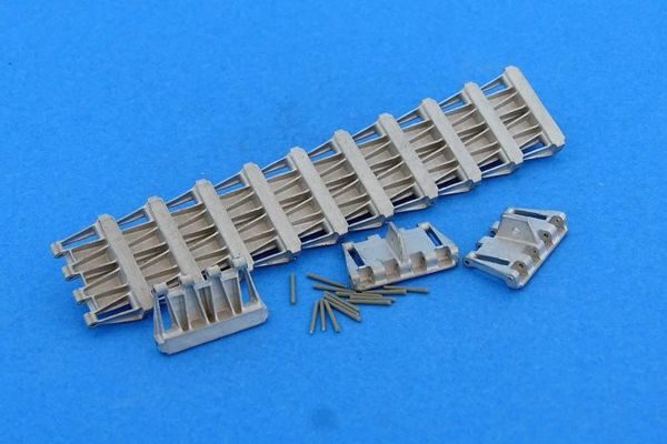 MTL-35177  траки наборные  Tracks for Karl Morser Late  (1:35)