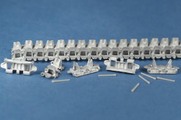 MTL-35060  траки наборные  Tracks for Jagdpanzer 38 "Hetzer" Late Type  (1:35)