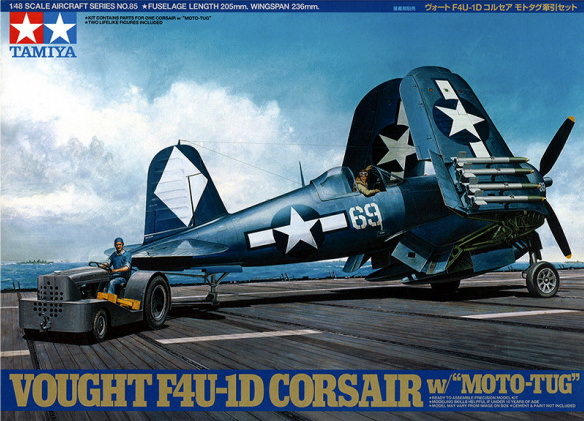 61085  авиация  Vought F4U-1D Corsair w/Moto Tug  (1:48)