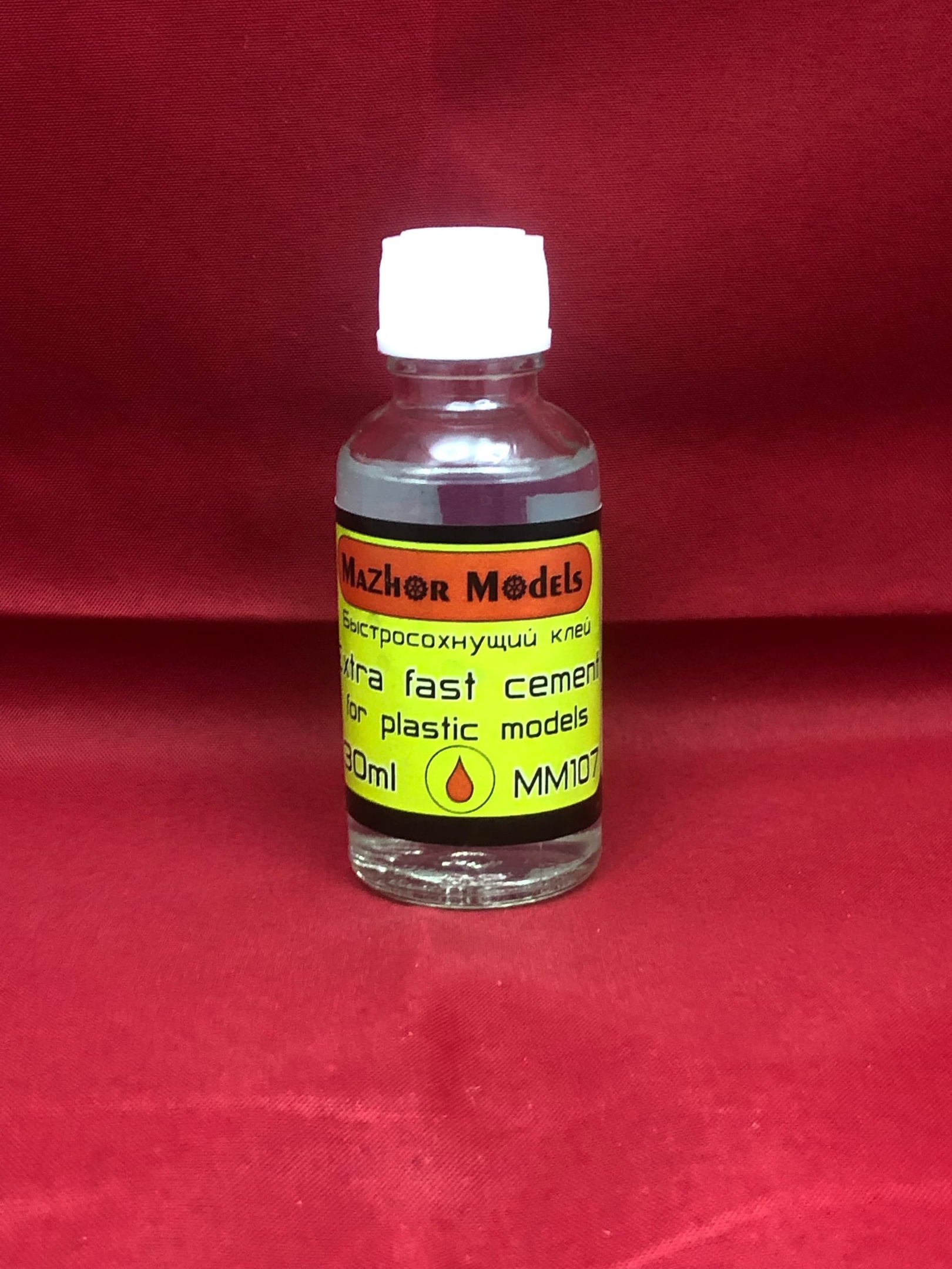 MM107  клей  Extra fast cement (Быстросохнущий клей) 30 мл.
