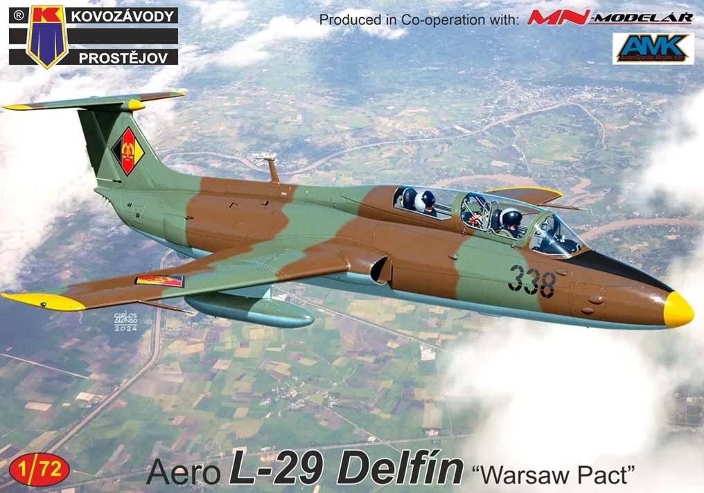 KPM0459  авиация  Aero L-29 “Delfin” Warsaw Pact  (1:72)