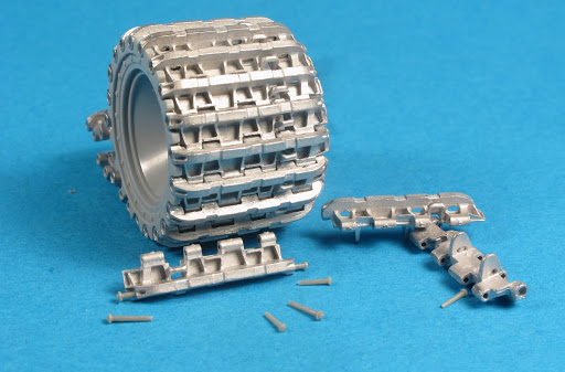 MTL-35007  траки наборные  Tracks for Pz.Kpfw.VI Tiger Initial Type Tracks  (1:35)