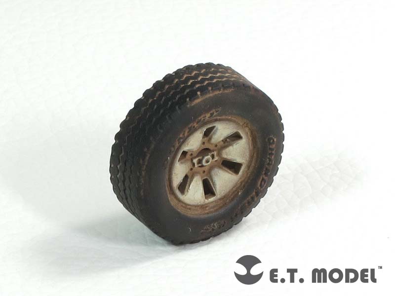 ER35-031  дополнения из смолы  Technical Pick up Truck Weighted Road Wheels for MENG  (1:35)