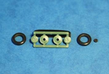7213  дополнения из пластика  Rubber Wheels. I-16 I-153.  (1:72)