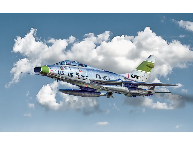 1398  авиация  F-100F SUPER SABRE  (1:72)