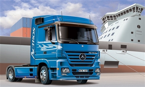 3824  автомобили и мотоциклы  MERCEDES BENZ Actros 1854 LS (V8) (1:24)
