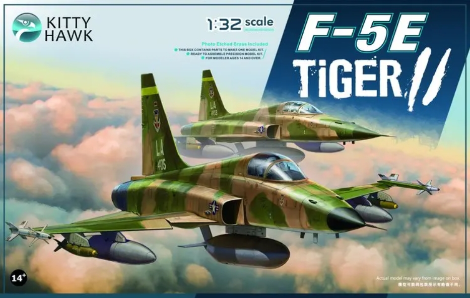 KH32018  авиация  F-5E Tiger II  (1:32)