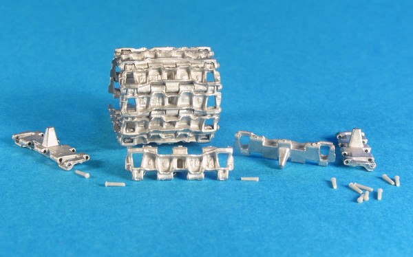 MTL-35048  траки наборные  Tracks for Танк-54/55/62 (OMSh type)  (1:35)