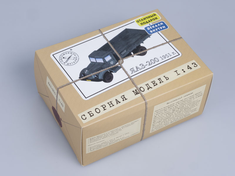 1022KIT  автомобили и мотоциклы  ЯАЗ-200 1951г.  (1:43)