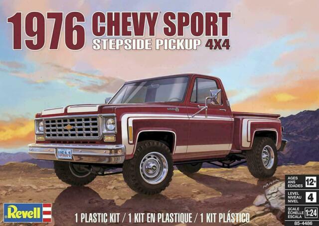 14486  автомобили и мотоциклы  1976 Chevy Sport Stepside Pickup 4X4  (1:24)