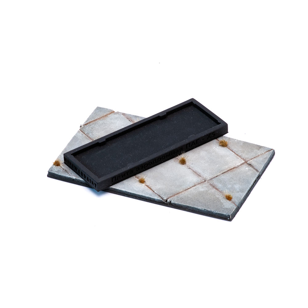 T-077  материалы для диорам  Молд Плита аэродромная ПАГ, размер S  (1:48)