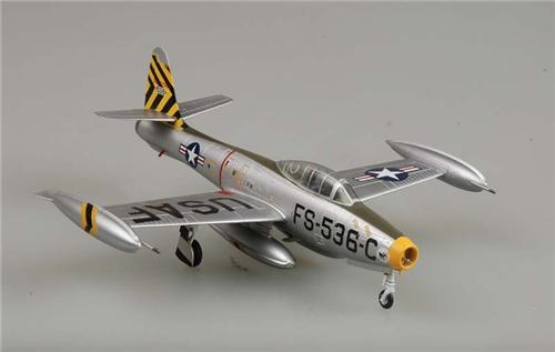 37106  авиация  F84E-25, 8th FBS,пилота Дональда Джеймса (1:72)
