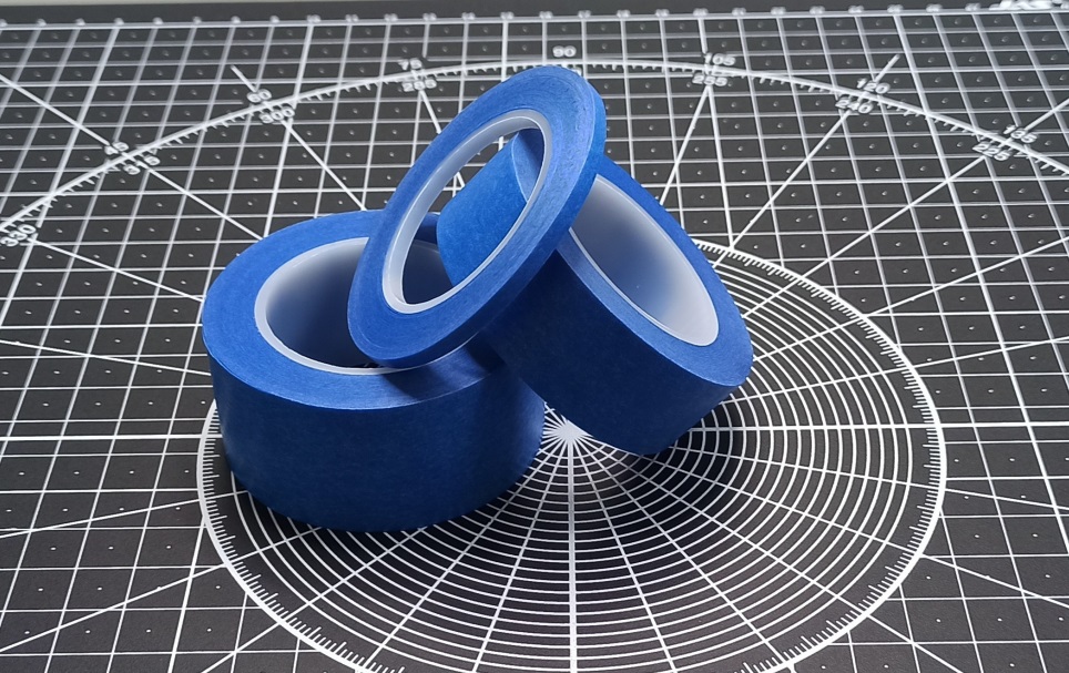 63131  инструменты для работы с краской  Маскировочная лента, бумага, 1,5 мм х 18 м