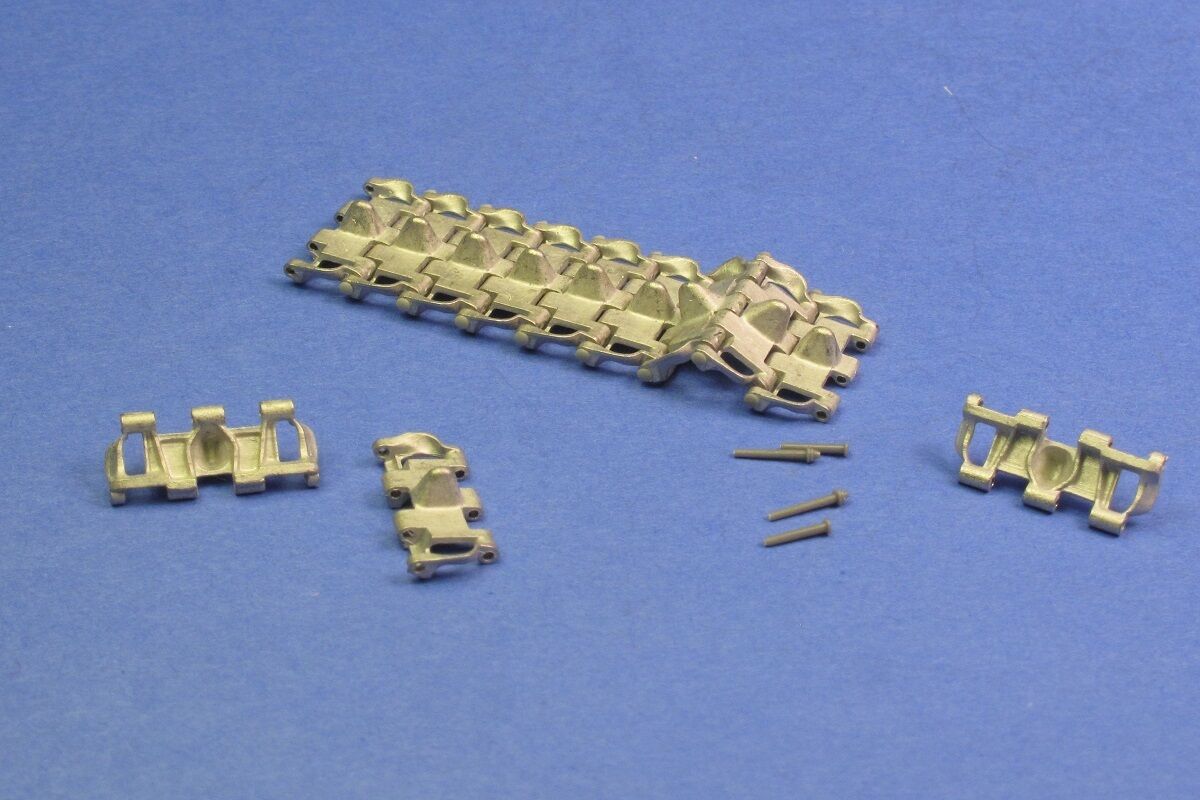 MTL-35038  траки наборные  Tracks for T-28 late (1:35)