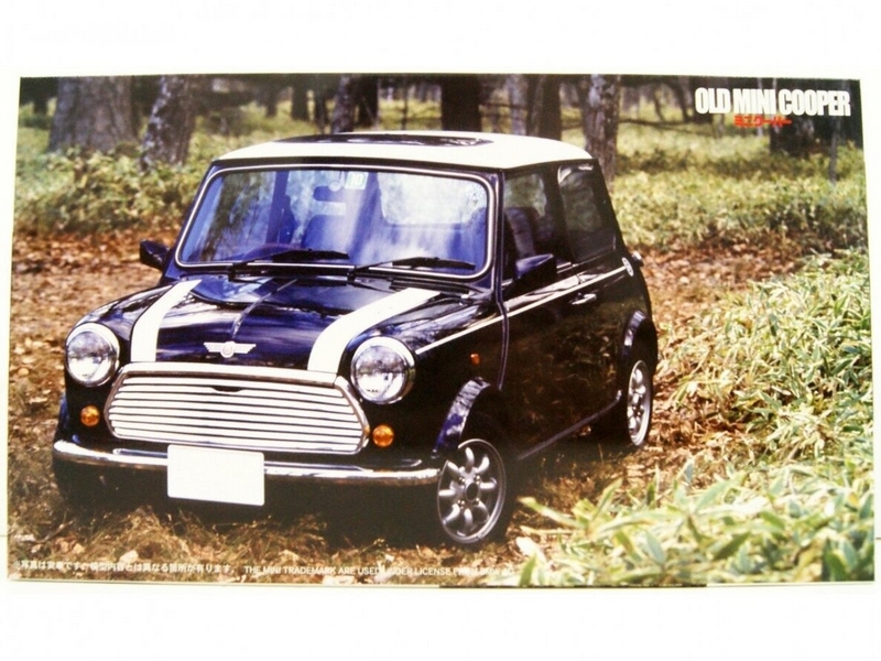 12677  автомобили и мотоциклы  Old Mini Cooper 1.3i  (1:24)