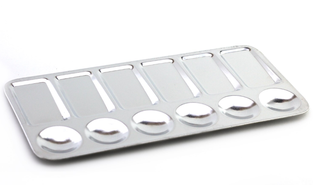 16705  инструменты для работы с краской  Палитра прямоугольная, 12 ячеек