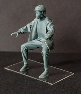 DMS-35182  фигуры  Водитель трицикла  (1:35)