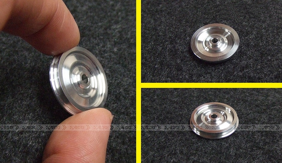 35B01-B   дополнения из металла  Railway Metal Wheels (4 шт.)  (1:35)