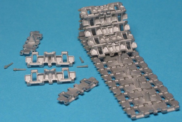 MTL-35028  траки наборные  Tracks for JS-2 / JS-3 / ISU-122 / KV-85 / KV-1s  (1:35)