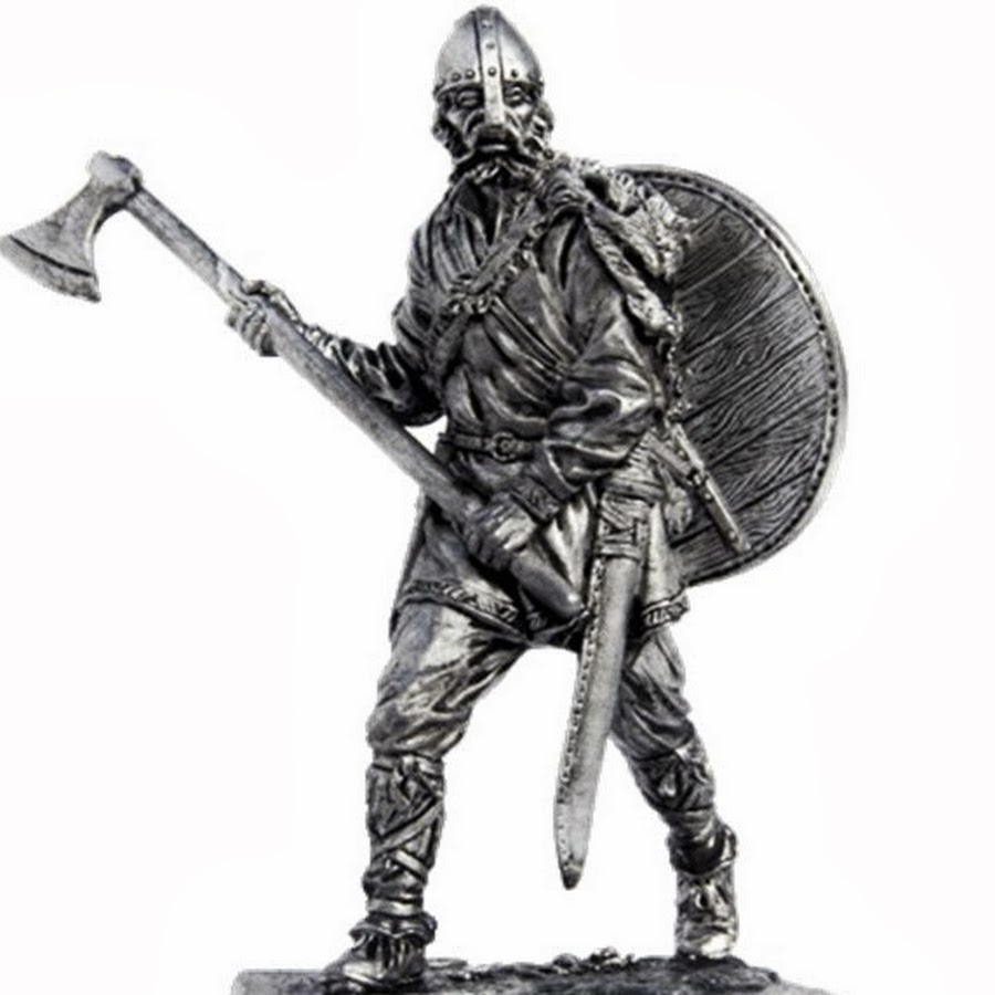 221 M  миниатюра  Викинг с топором, 9-10 вв