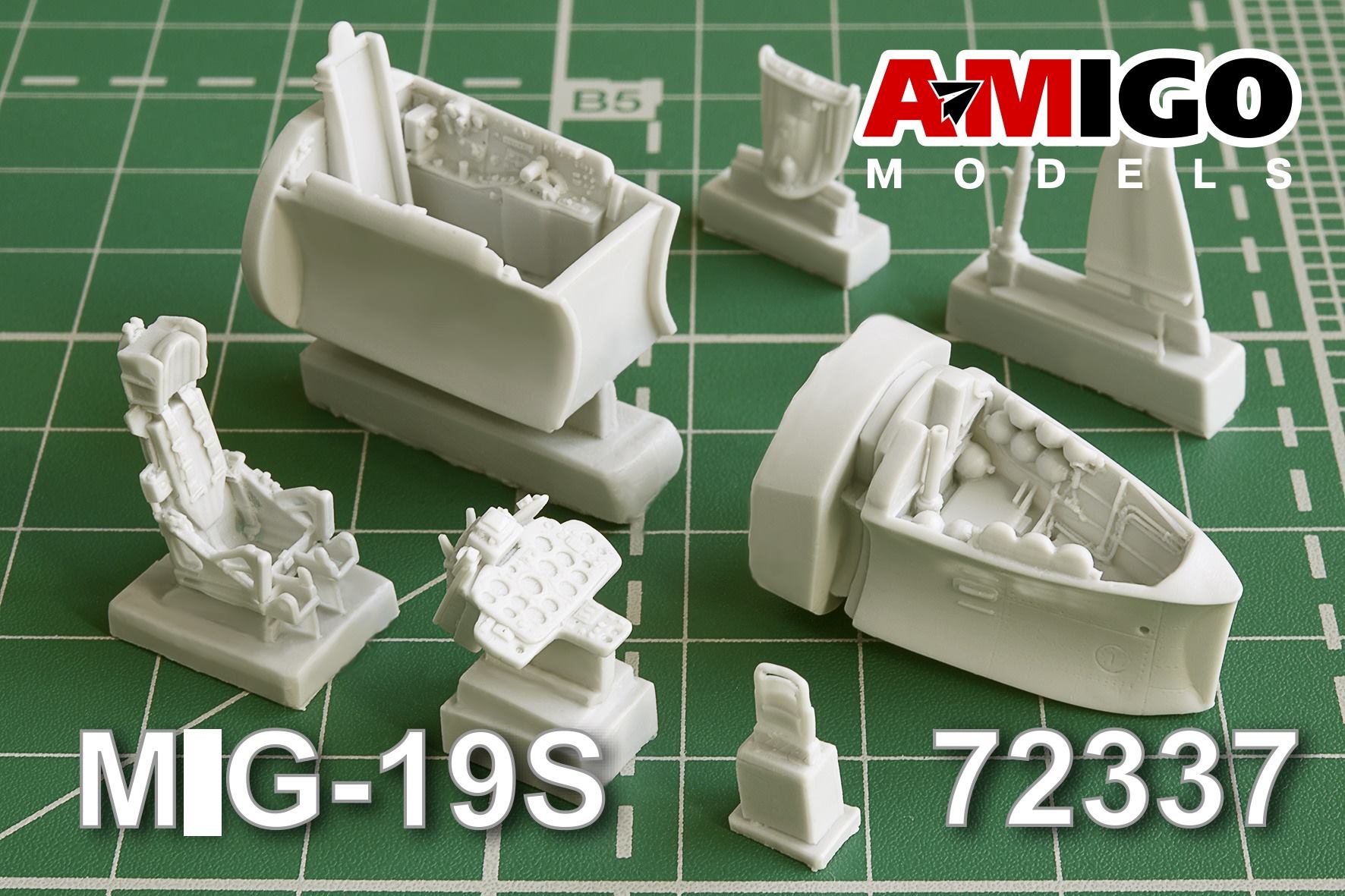 AMG 72337  дополнения из смолы  М-19С Кабина самолёта  (1:72)