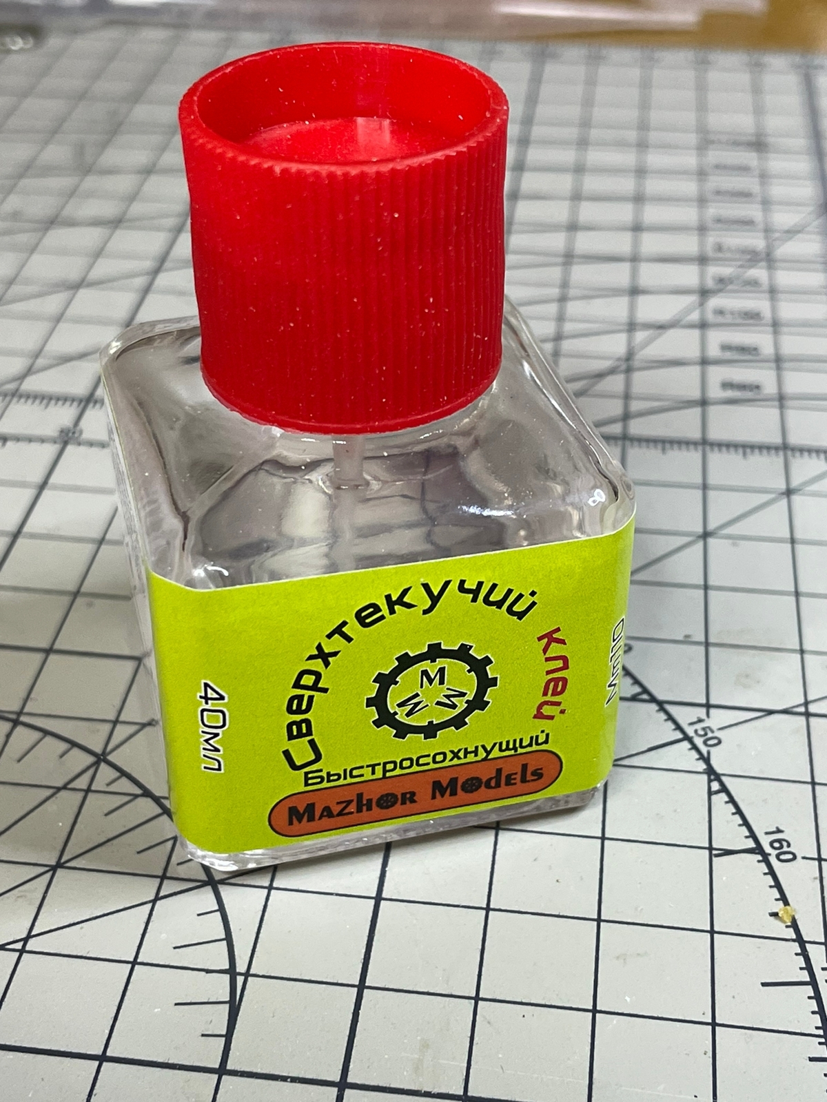 MM110  клей  Extrafast thin cement быстросохнущий сверхтекучий клей с тонкой кисточкой 40 мл.