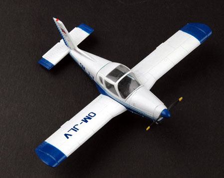 36435  авиация  Zlin Z-42  (1:72)