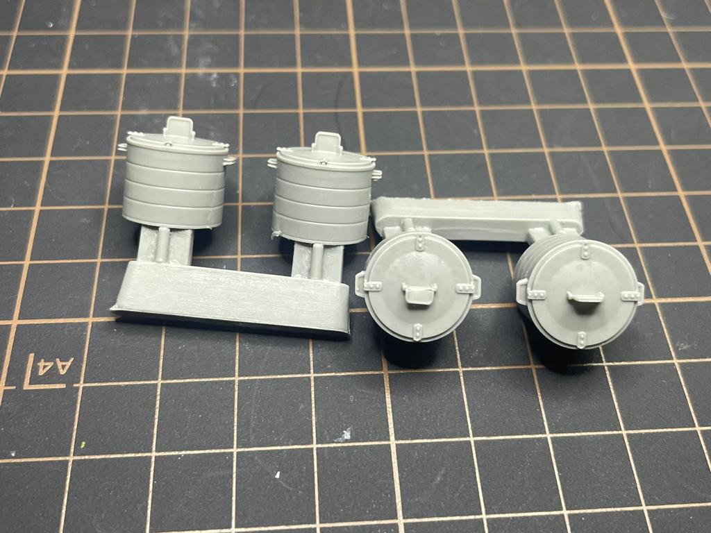 MM35111  дополнения из смолы  Термос армейский ТНВ-25  (1:35)