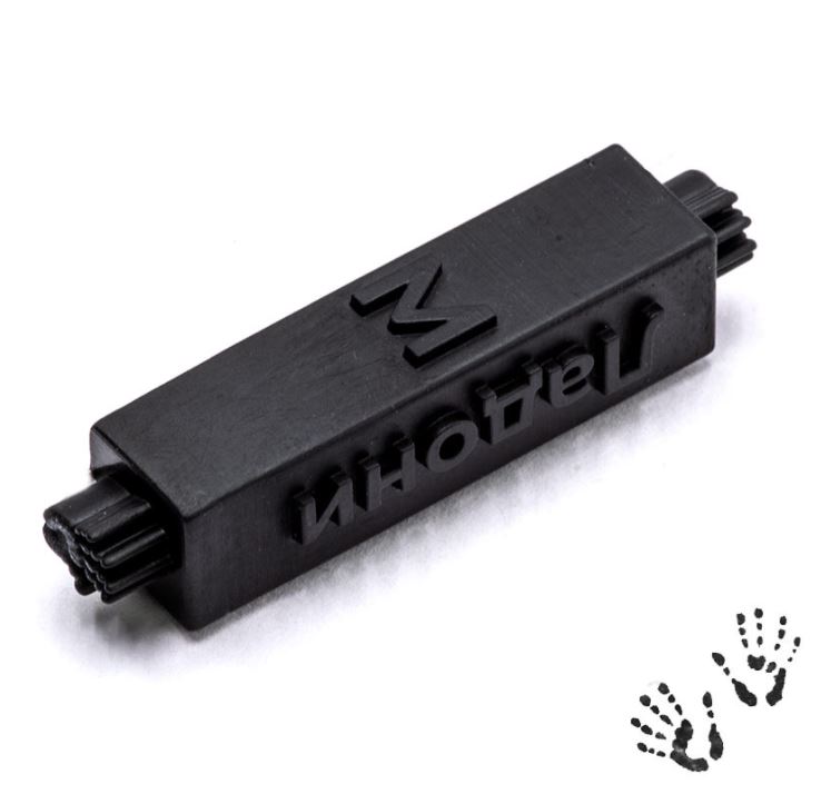 T-050  материалы для диорам  Штамп Ладони, размер M  (1:35)