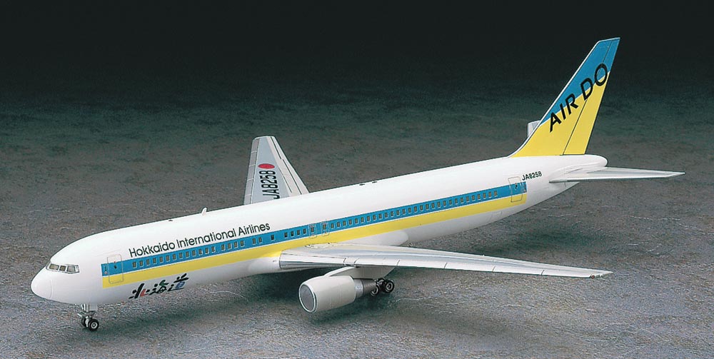 10712  авиация  Boeing 767-300 Air Do  (1:200)