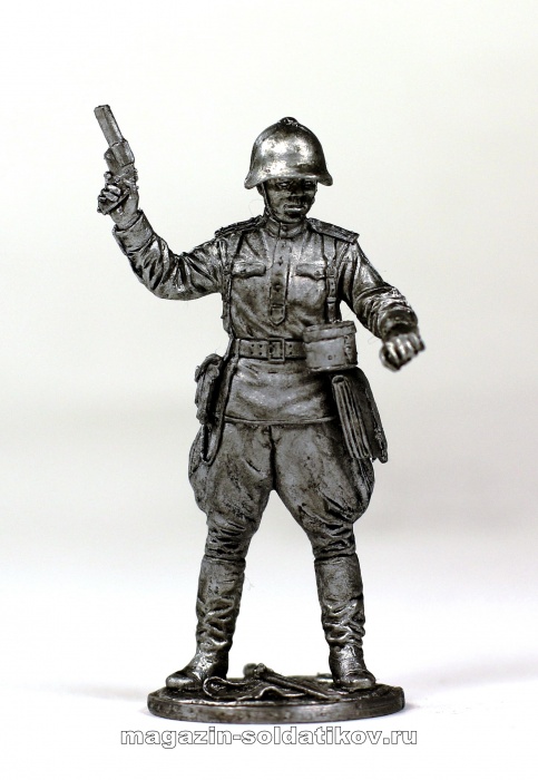 WW2-10  миниатюра  Капитан пехоты Красной Армии (Южный Сахалин, август 1945 г.). СССР