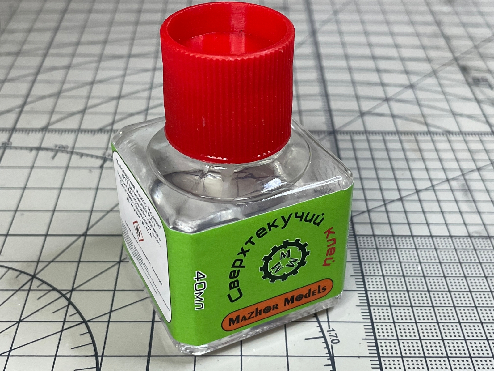 MM109  клей  Extra thin cement сверхтекучий клей с тонкой кисточкой 40 мл.