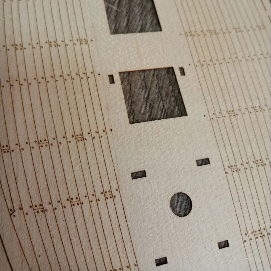 ЕP72012  дополнения из дерева  Палуба для модели корабля "Бриг "Меркурий"  (1:72)