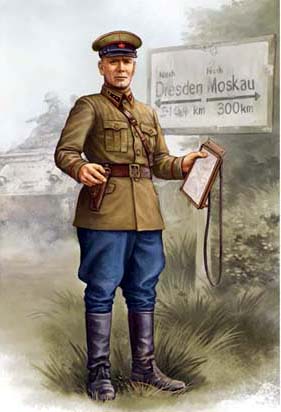 00703  фигура  WWII Soviet Officer Vol.1  (1:16)