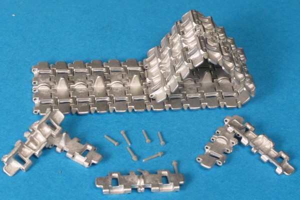 MTL-35025  траки наборные  Tracks for KV-1 Halves track type  (1:35)