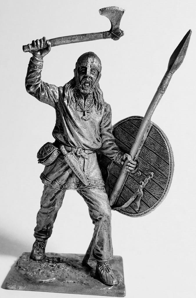 219 M  миниатюра  Викинг с топором и копьем, 9-10 вв