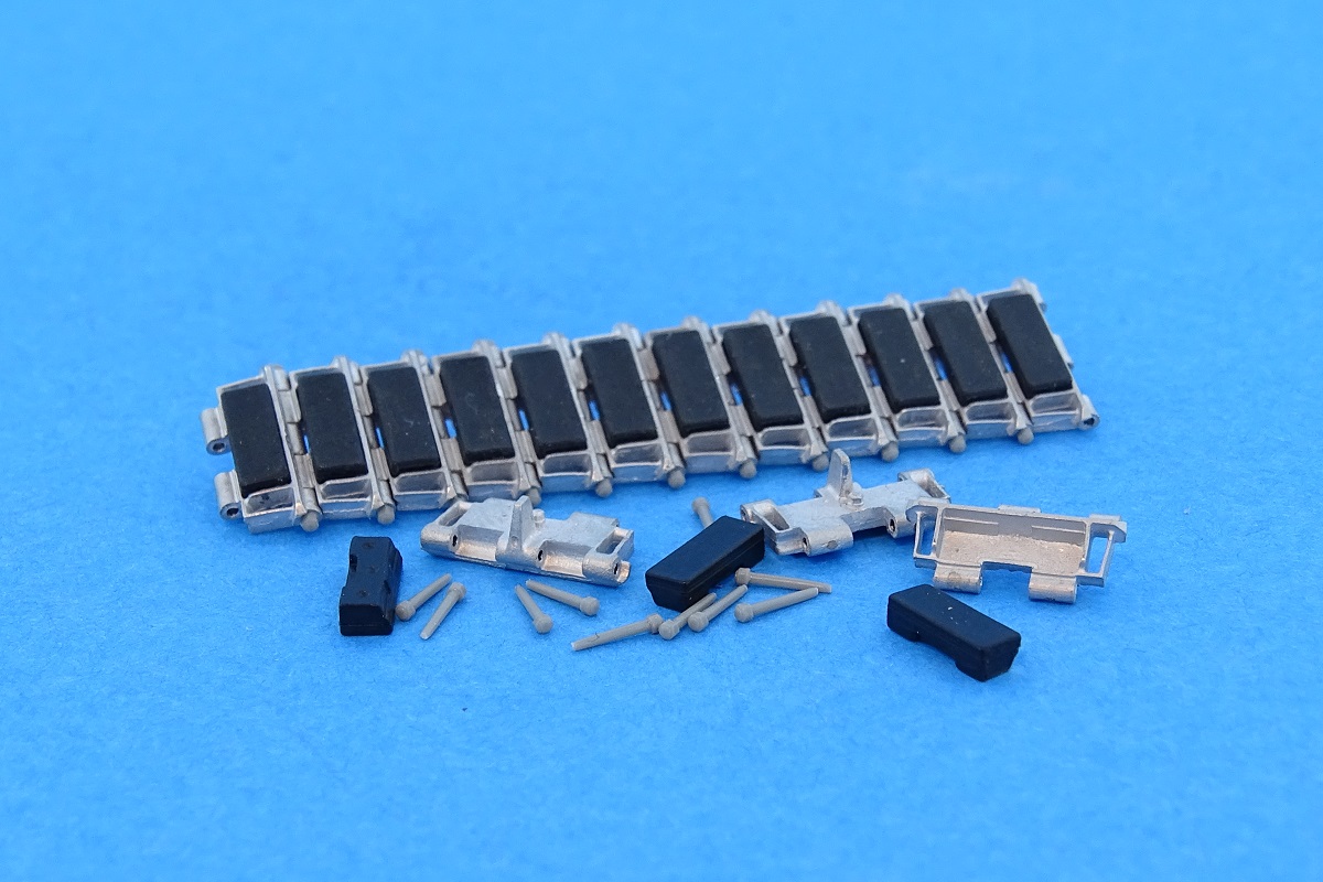 MTL-35139  траки наборные  FV324, новые подушки  (1:35)