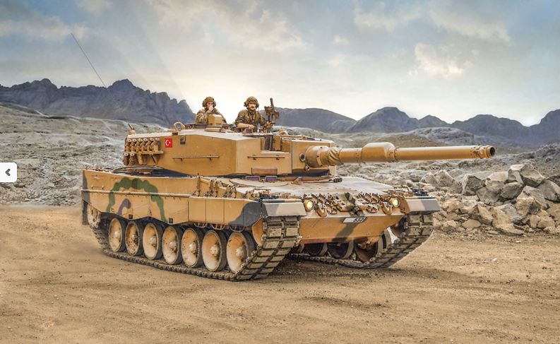 6559  техника и вооружение  LEOPARD 2A4  (1:35)