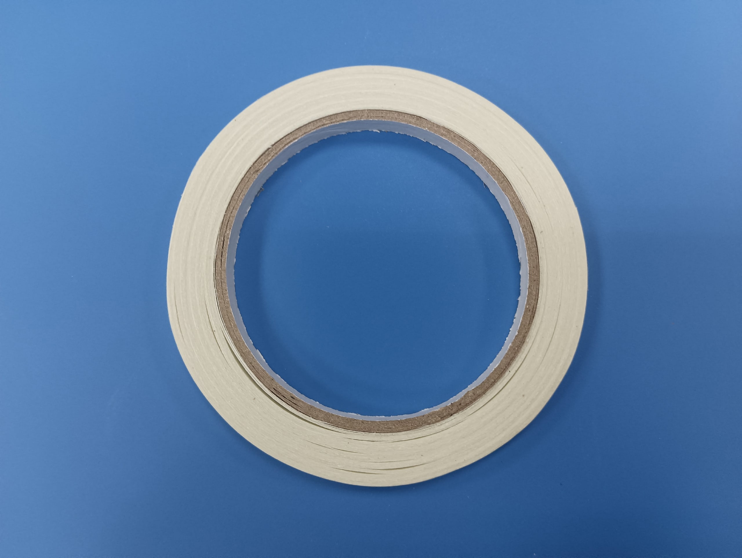 DS12  клей  Лента клейкая, двухсторонняя, на тонкой основе, 12мм х 20м