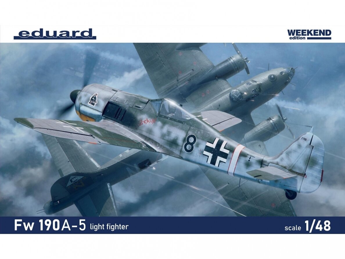 84118  авиация  Fw 190A-5 Light Fighter Weekend Edition  (1:48)