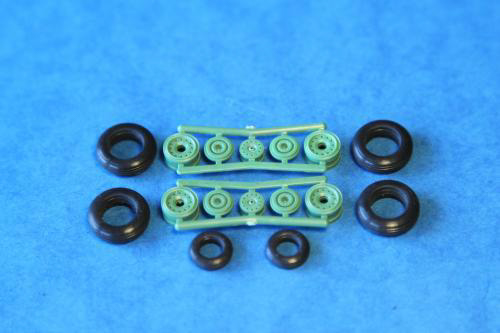 7230  дополнения из пластика  Rubber Wheels. M-31  (1:72)