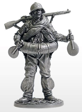 WW2-57  миниатюра  Боец РККА в плавательном костюме МПК. 1939-43 гг. СССР